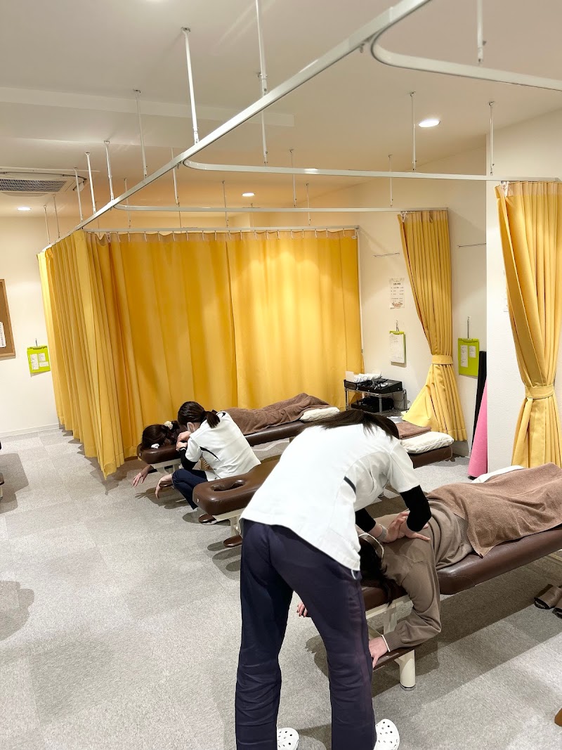 いろはに整骨院 鍼灸院 本町院