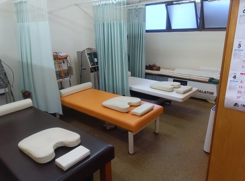 敬老はり灸整骨院